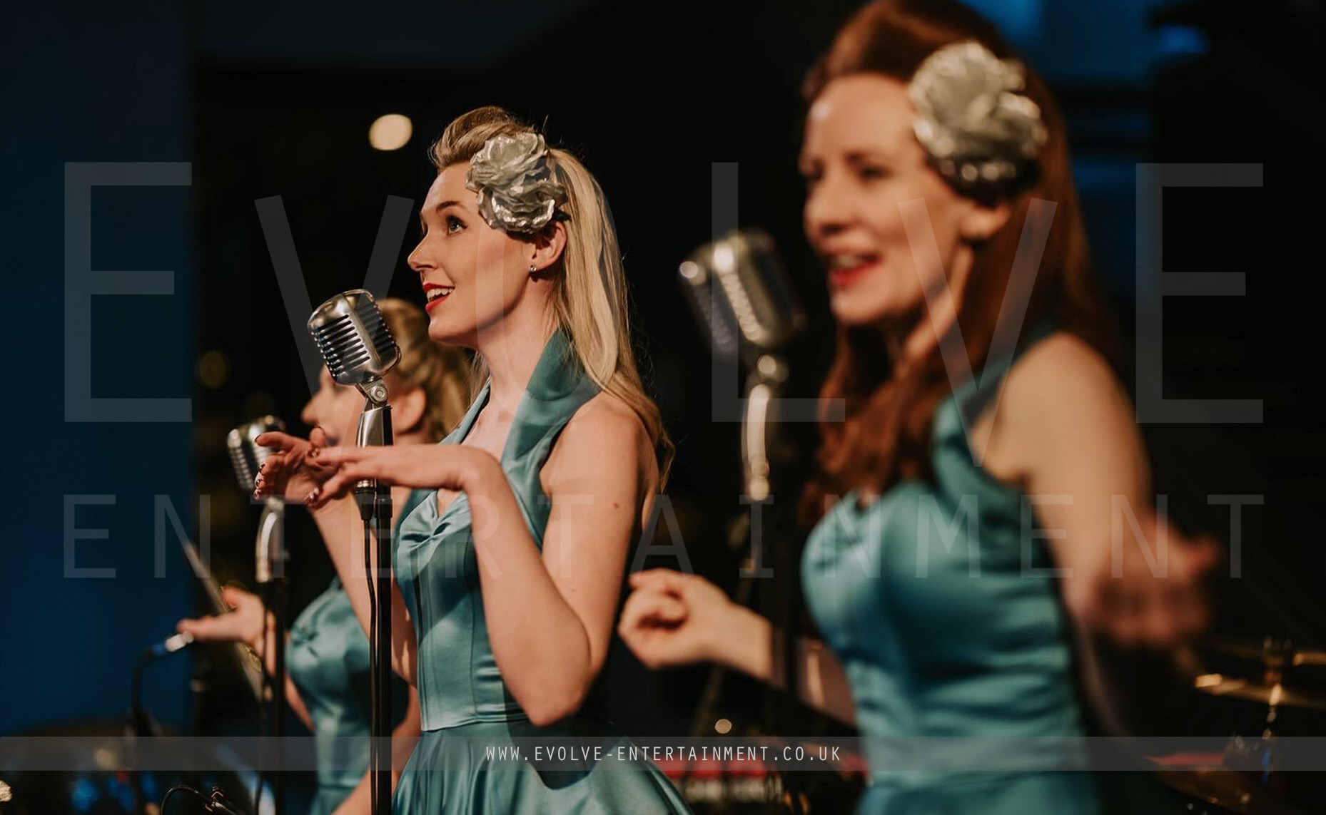8 - Wartime Harmoney Trio 