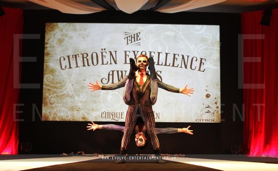 Acro-Clowns-4