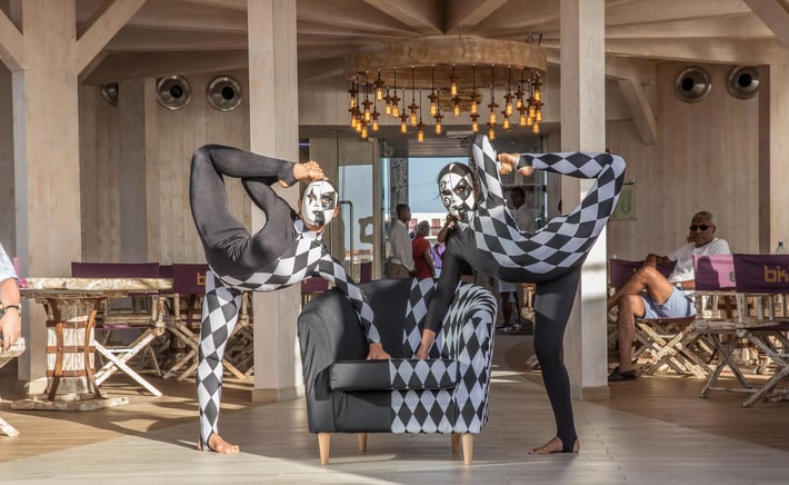 Acrobatic-Armchair-1