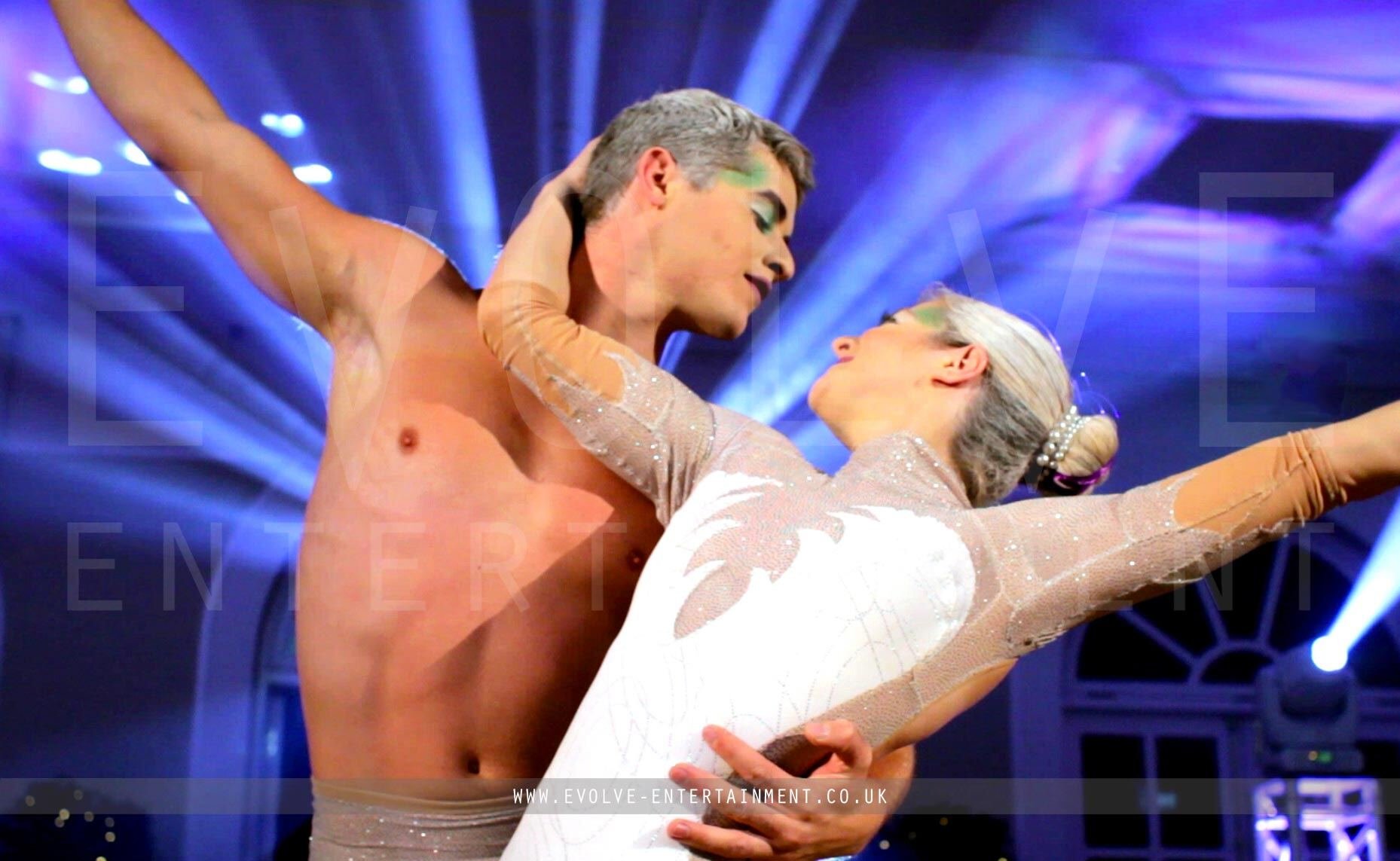 Adagio-Acrobat-Duo-6