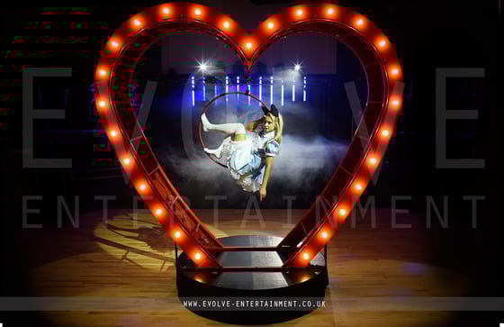 Aerial Heart Prop - Alice in Wonderland 2 LR