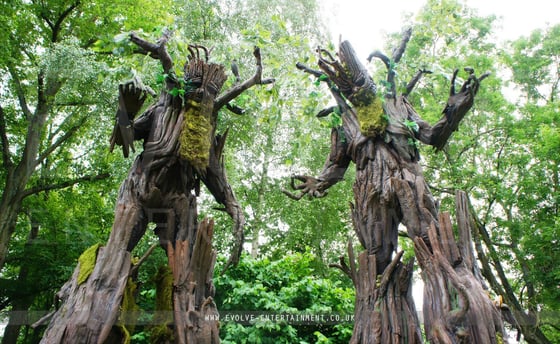 Alice-in-Wonderland-Tree-Stilts