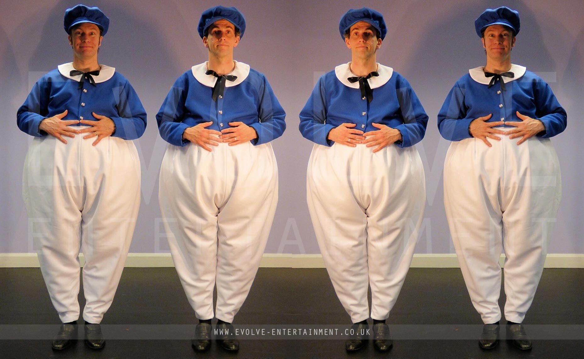 Alice-in-Wonderland-Tweedle-Dee-and-Tweedle-Dum