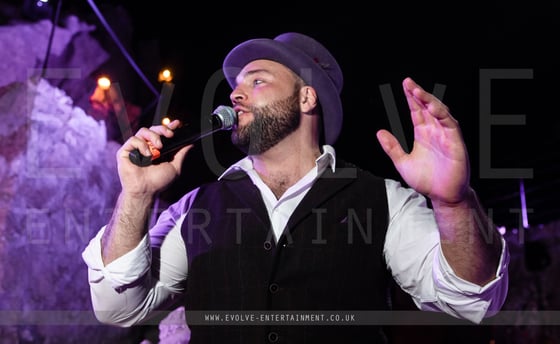 Beatboxing Compere 1