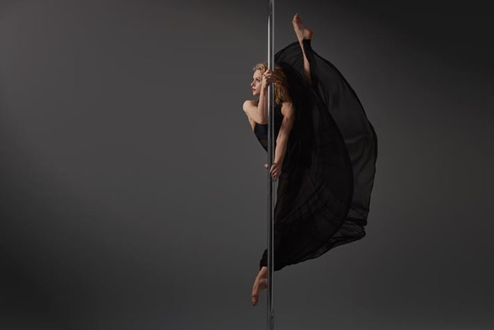 Black-Storm-Pole-THUMB