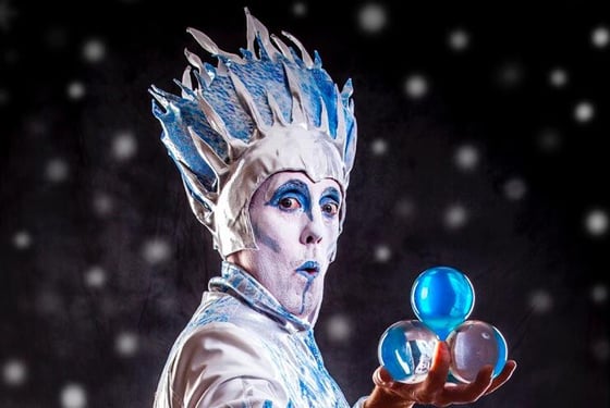 Blue-Ice-Contact-Juggler-Thumb