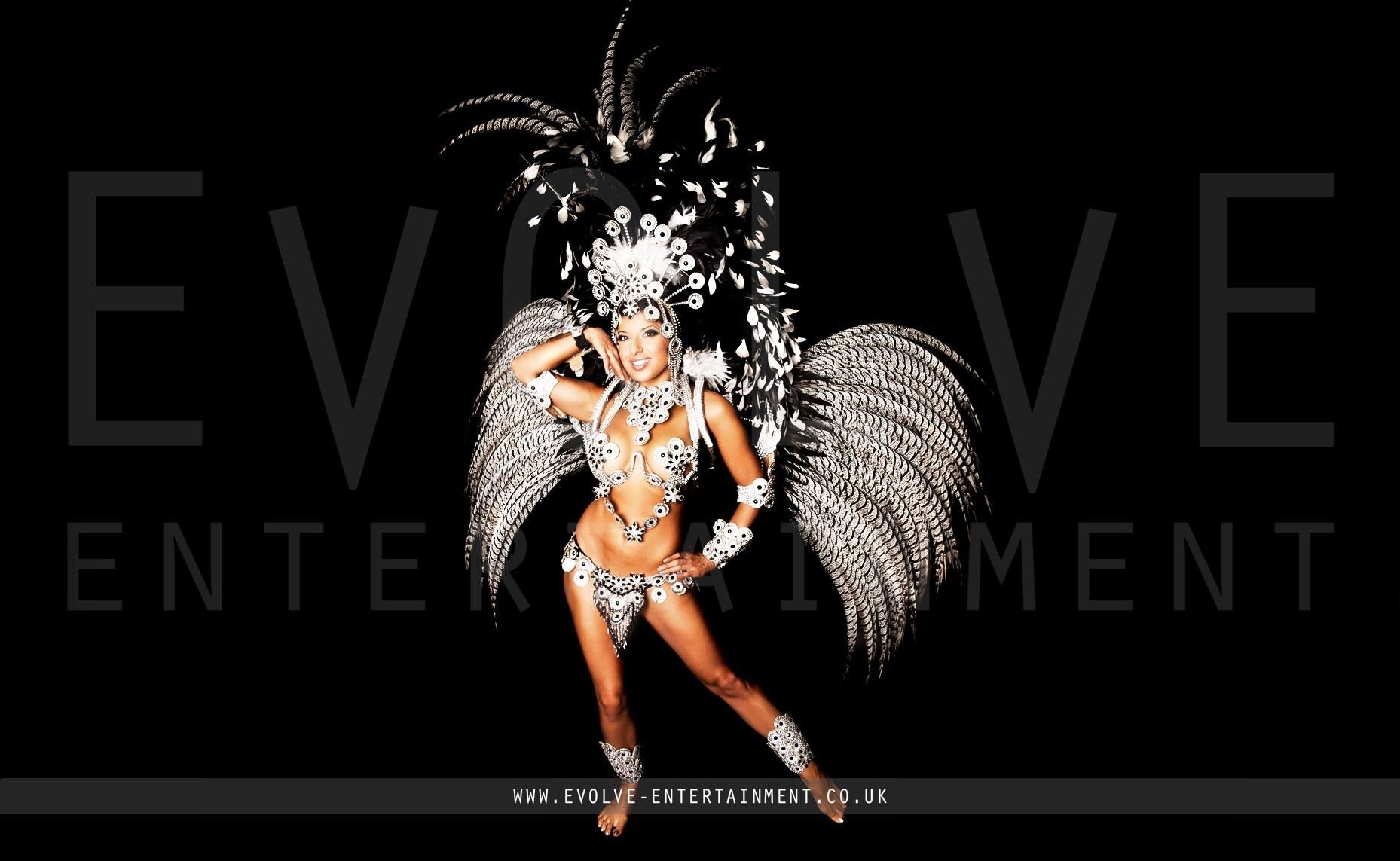 Brazilian-Samba-Dancers-2-1