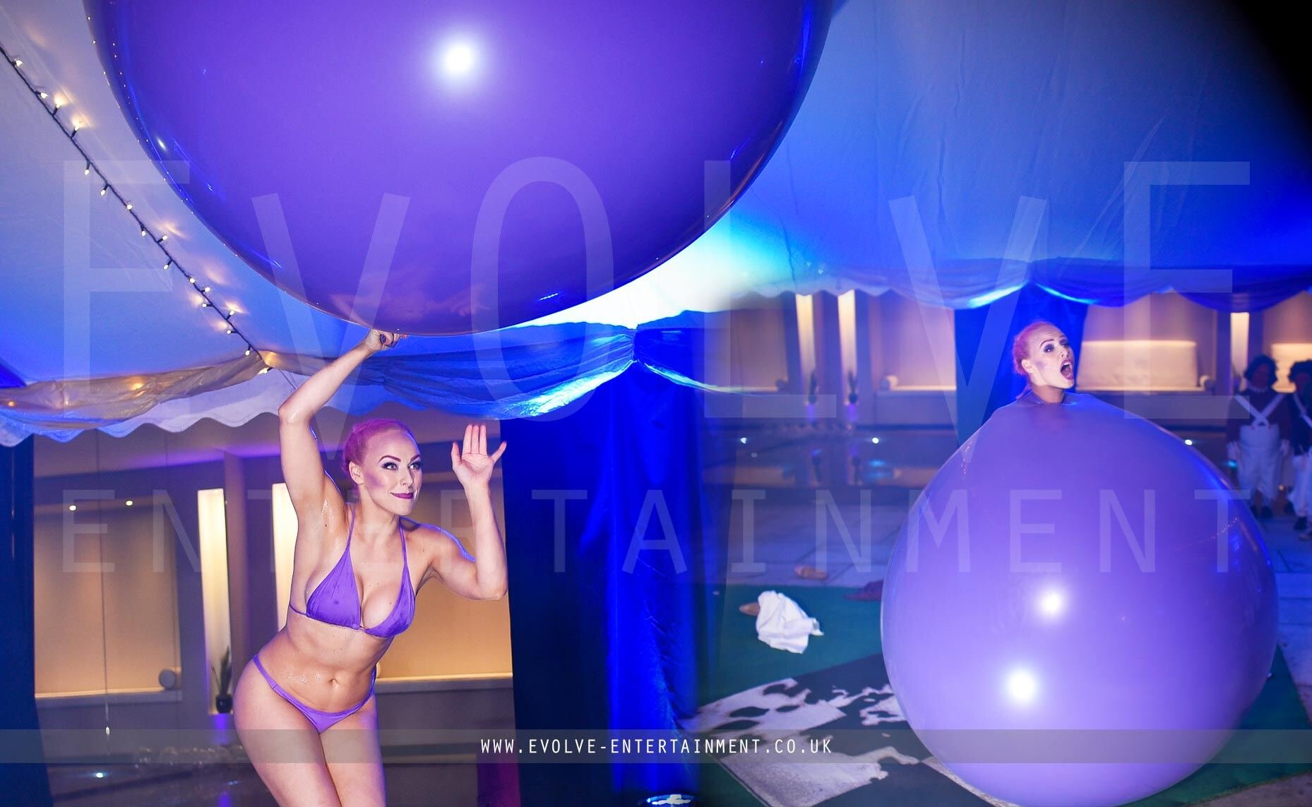 Burlesque-Bubblegum-Balloon-Pop3