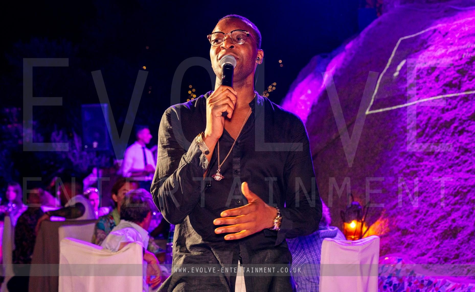 DJ-Live-LED-Band-Party-Function-Band-2-1