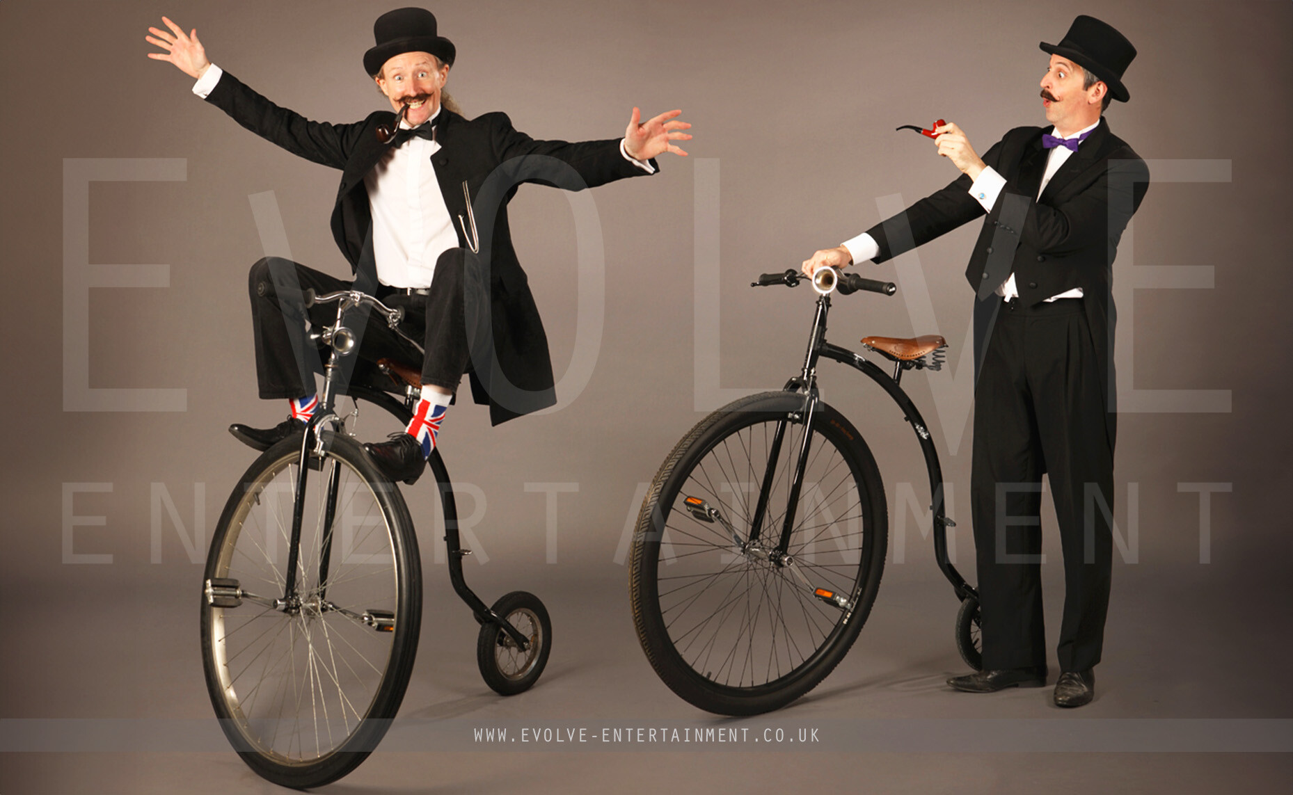English Gentlemen Jugglers 7