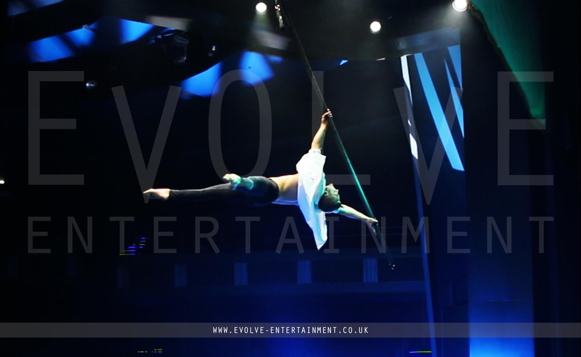 Flying-Pole-2