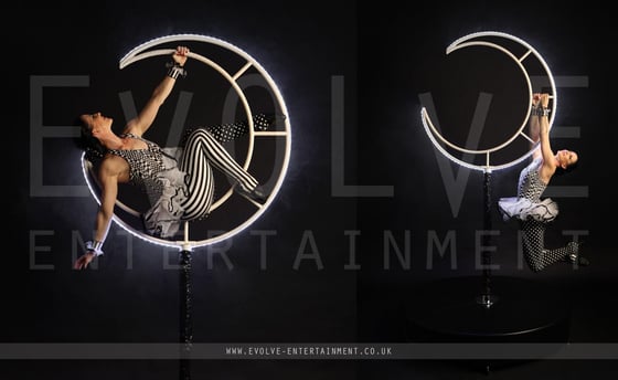 Freestanding-Aerial-Moon-6