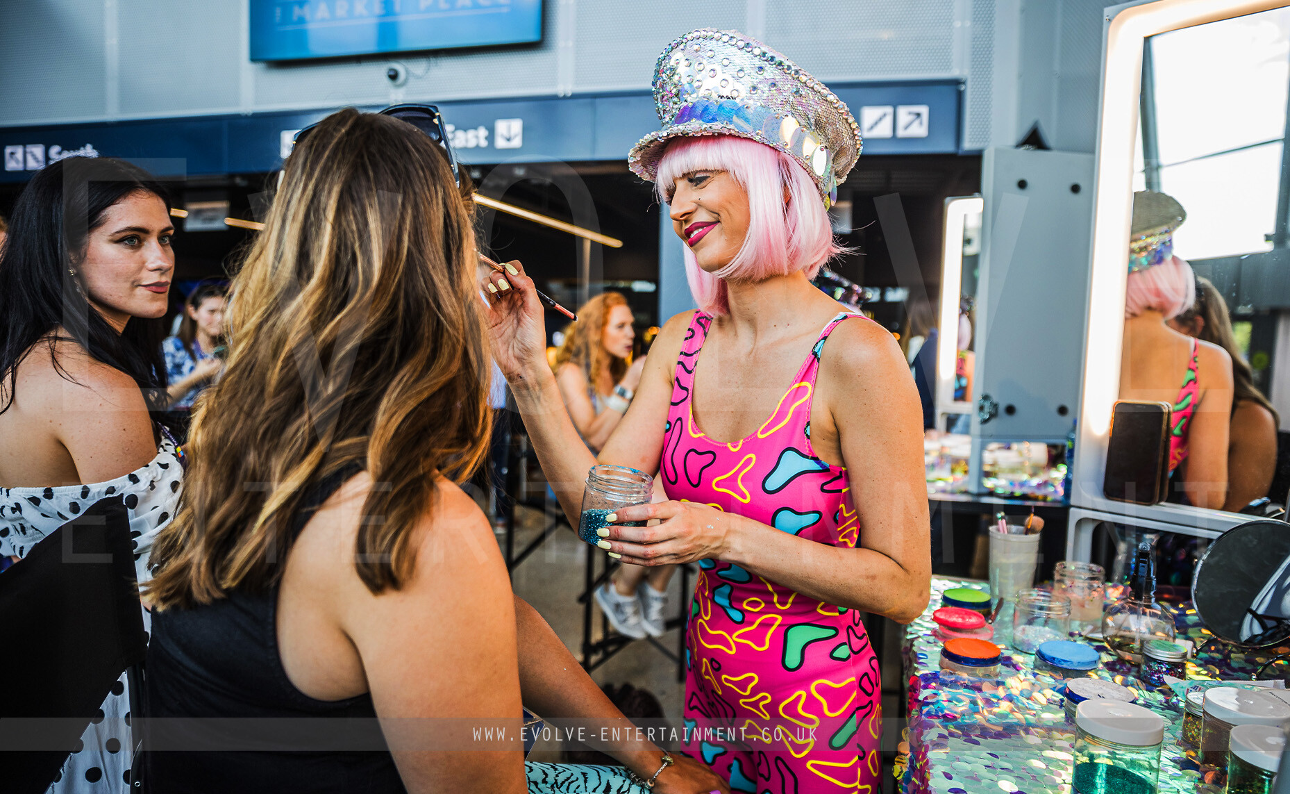 Glitter Make-up Artists 4