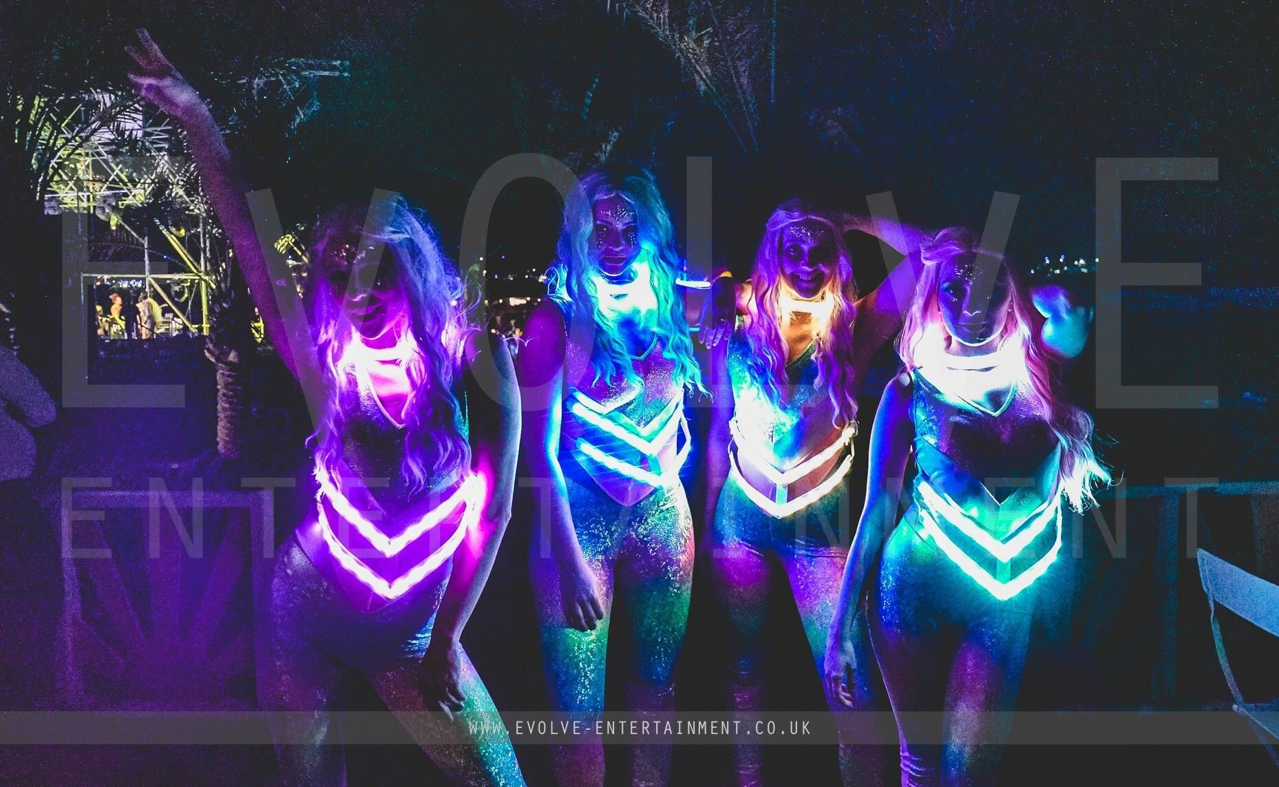 Glow-Girlz-LED-Dancers-2