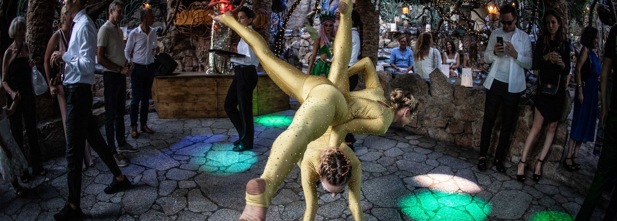 Golden ContortionHERO Template