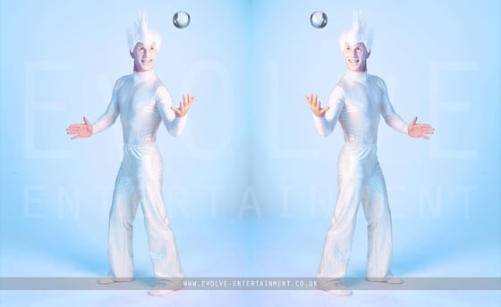 Ice-Contact-Juggler-1