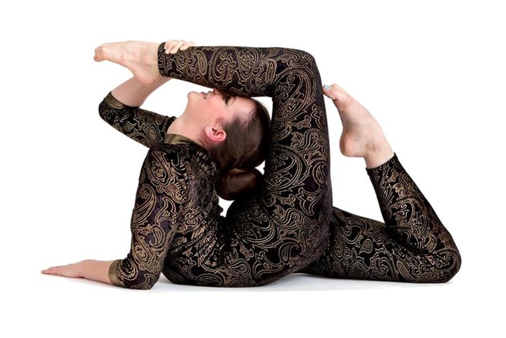 In-a-Twist-Contortion-Thumb