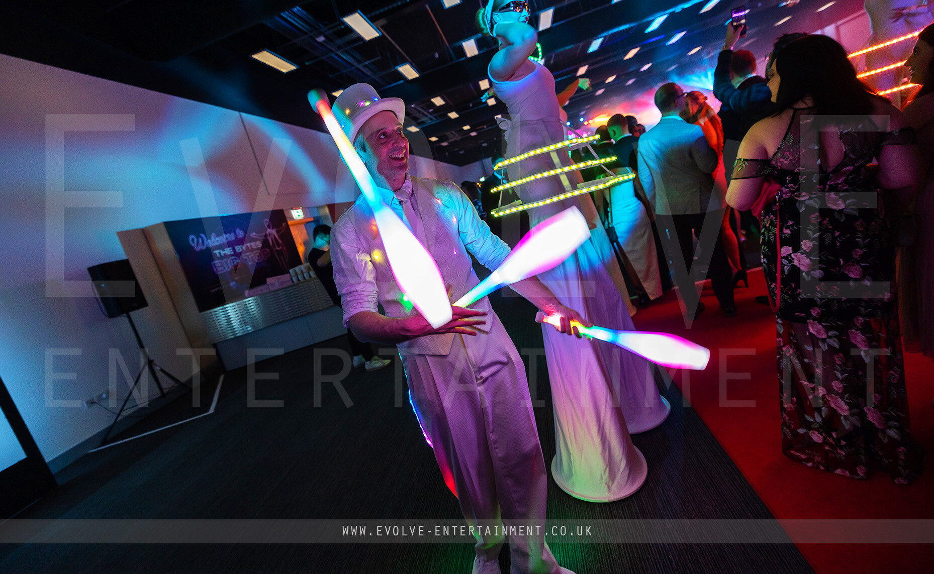 LED Juggler - 1 -1