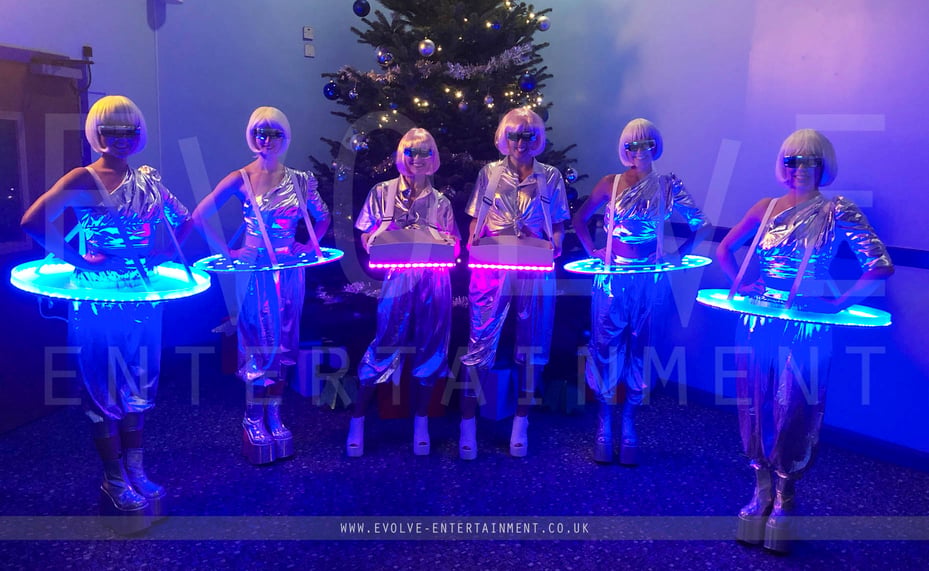 LED Roaming Tables