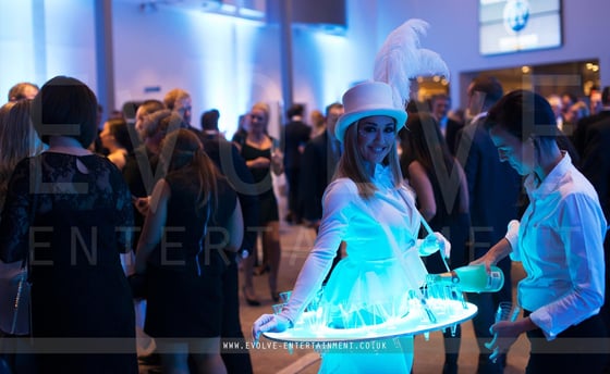 LED-Roaming-Tables4-1