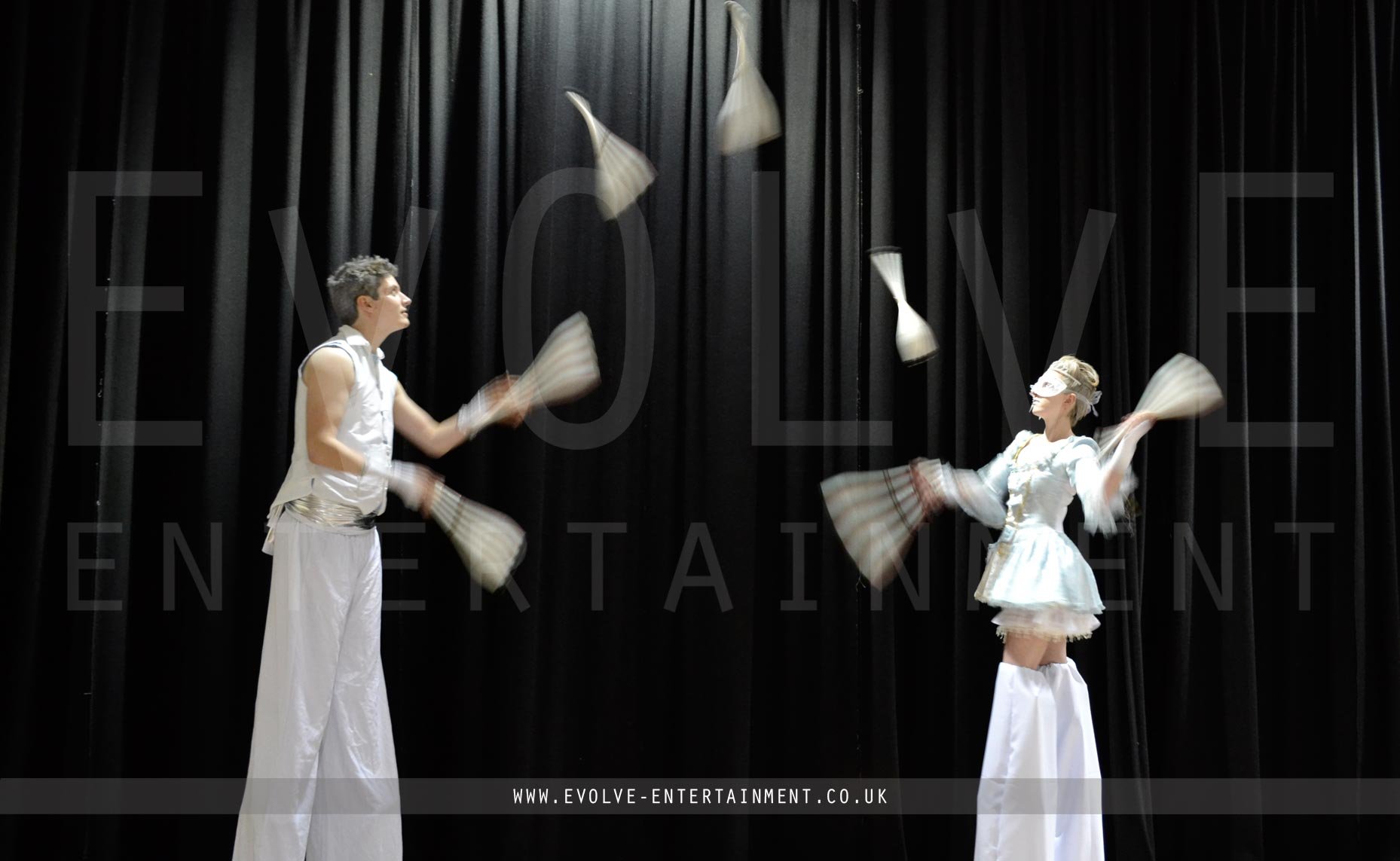 Masquerade-Jugglers-4