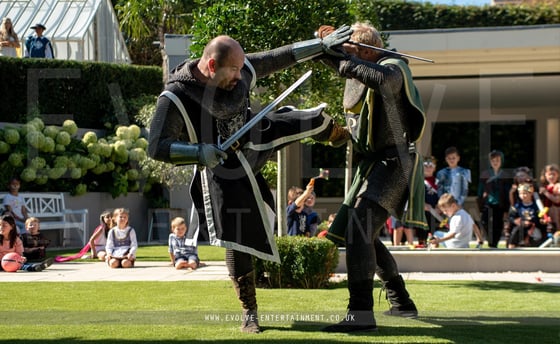 Medieval-Stunt-Actors-2