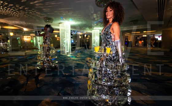 Mirror Madame 11