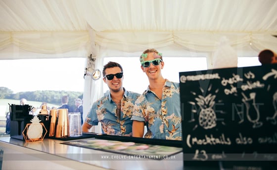 Mobile-Cocktail-Bar-1