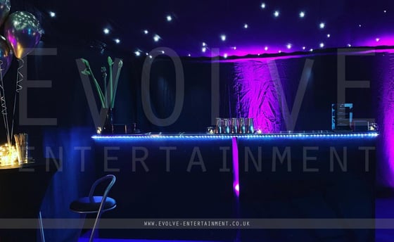 Mobile-Cocktail-Bar-10