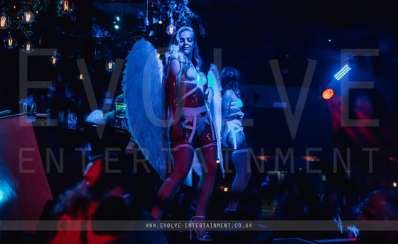 Nightclub-Entertainment-7