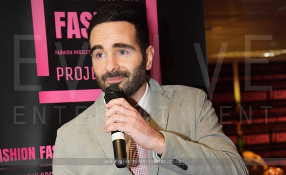 Oliver - Compere 1
