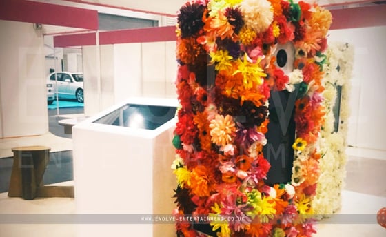 Photobooth-Flower-Pod-2