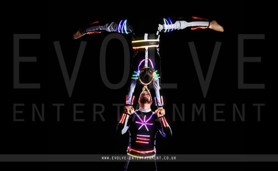 Pixel-Acro-Show-3