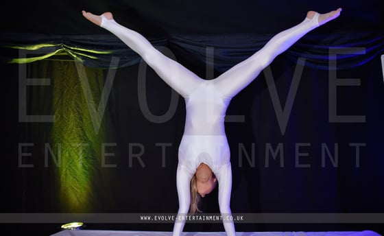 Pure-Imagination-Contortion2