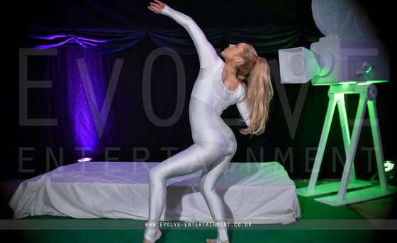 Pure-Imagination-Contortion9