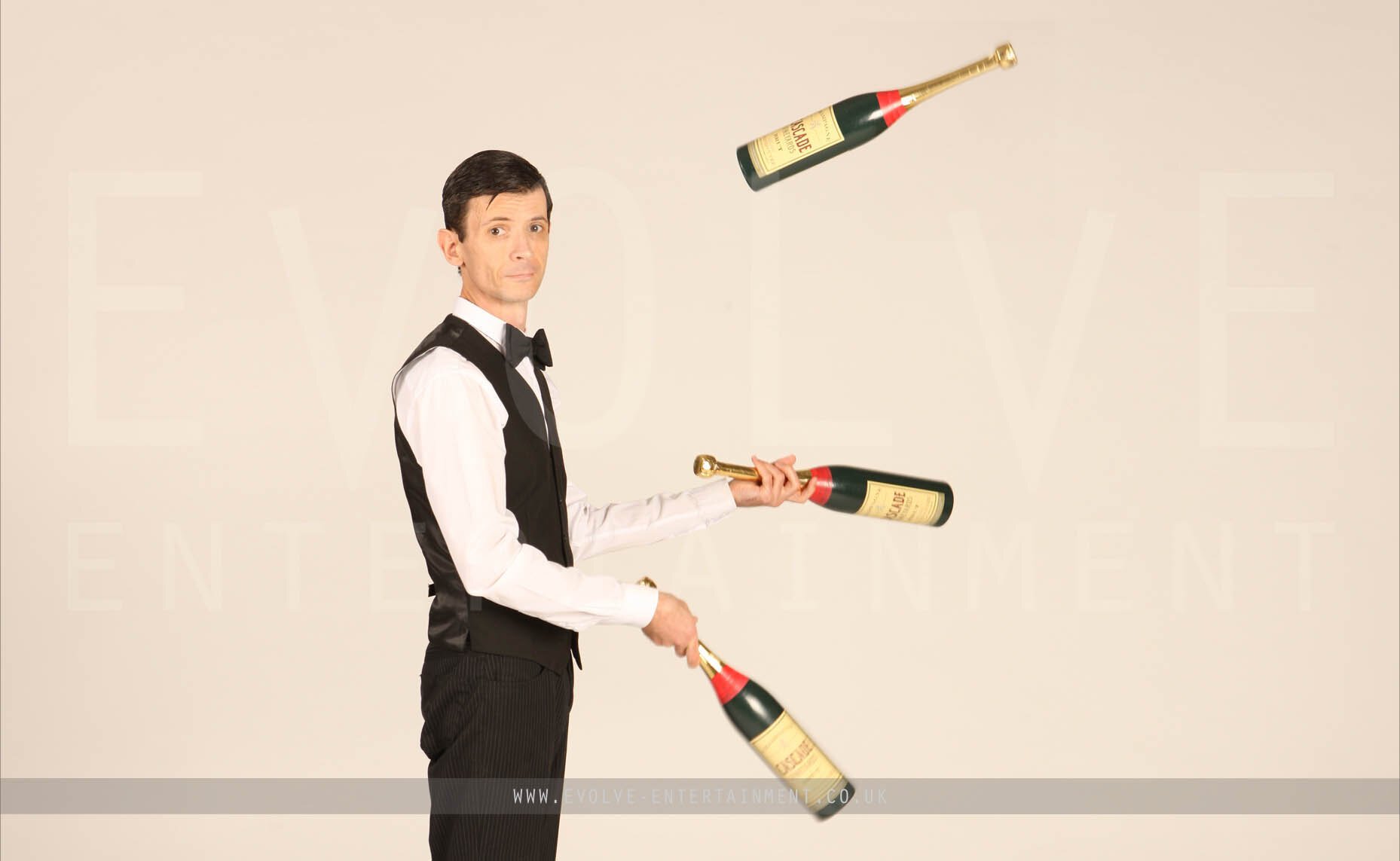 The Champagne Juggler 2