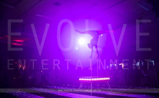 The Greatest Showman Hand-Balance 2
