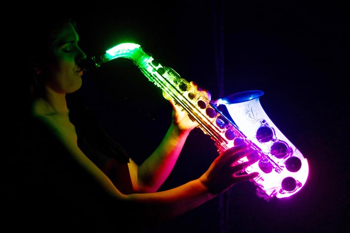 The-Neon-Glow-Sax-Thumbnail