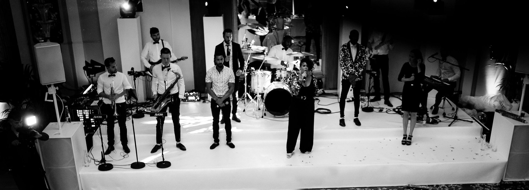 Totally-Live-Band-HERO