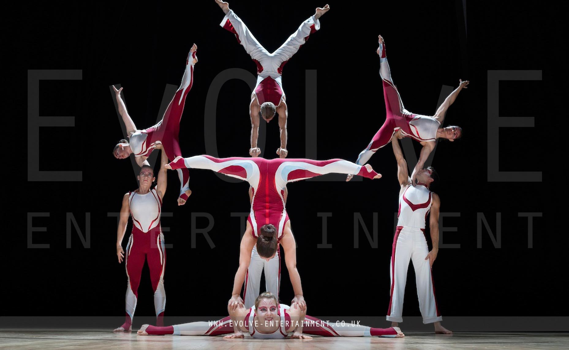 Ultimate-Acrobatic-troupe-1