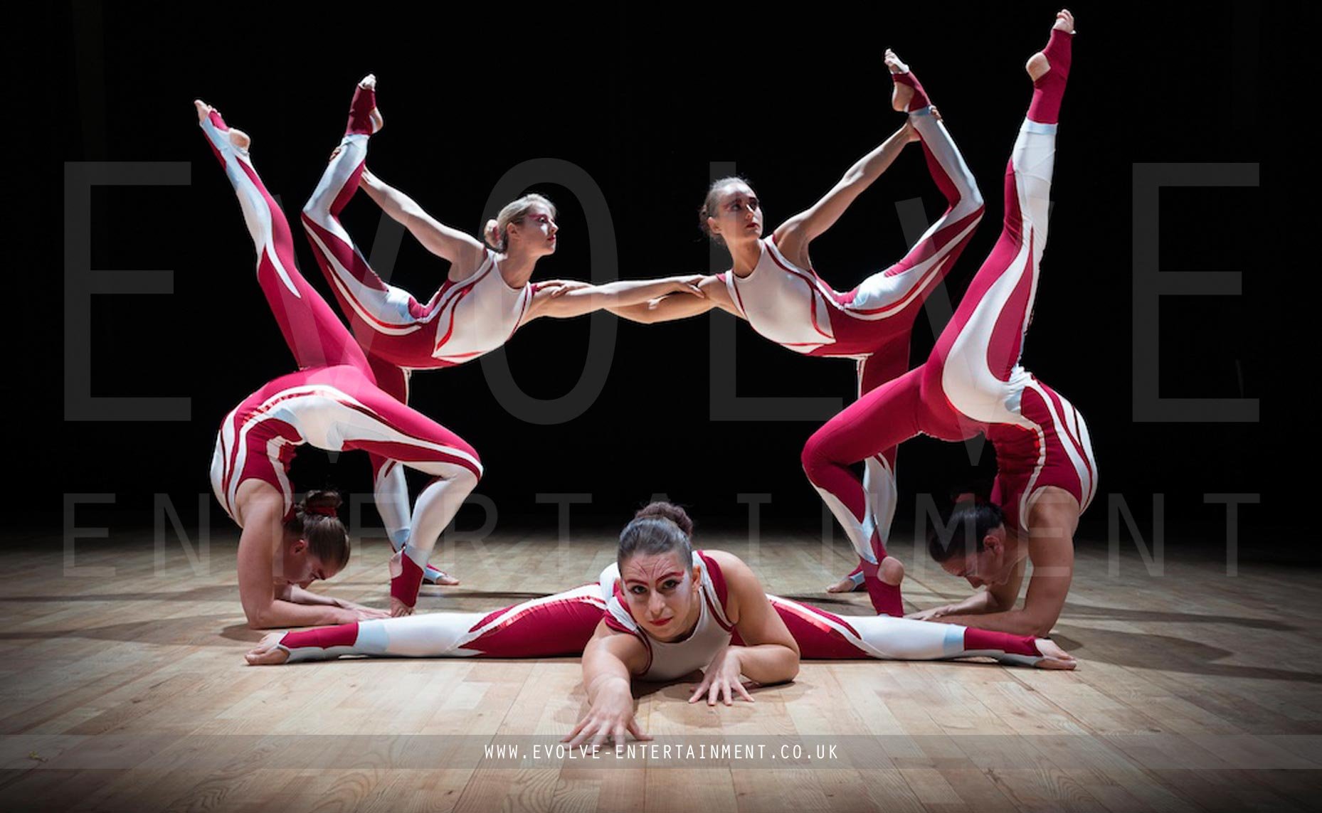 Ultimate-Acrobatic-troupe-6