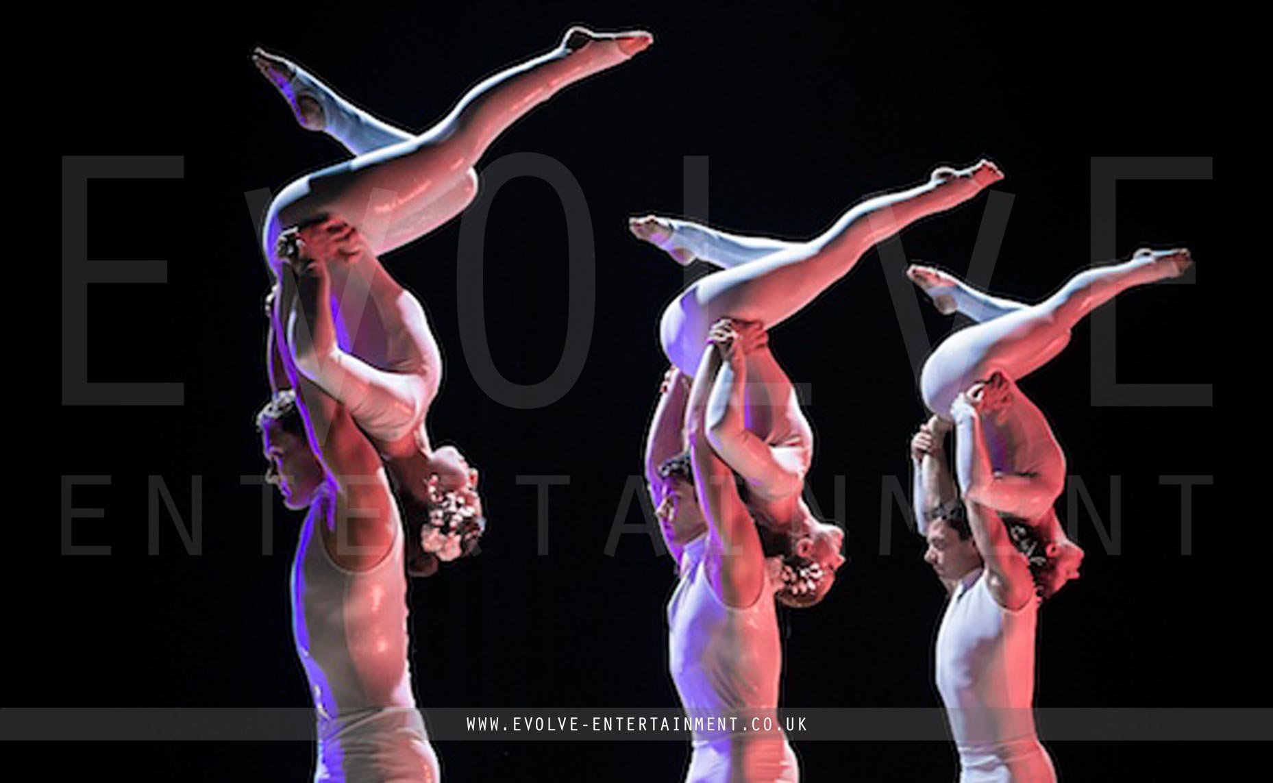 Ultimate-Acrobatic-troupe-8