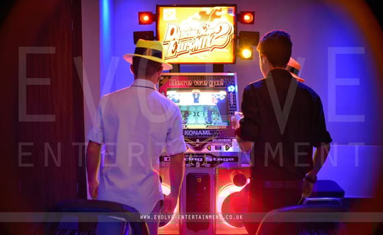 Unversity-Ball-Entertainment-4