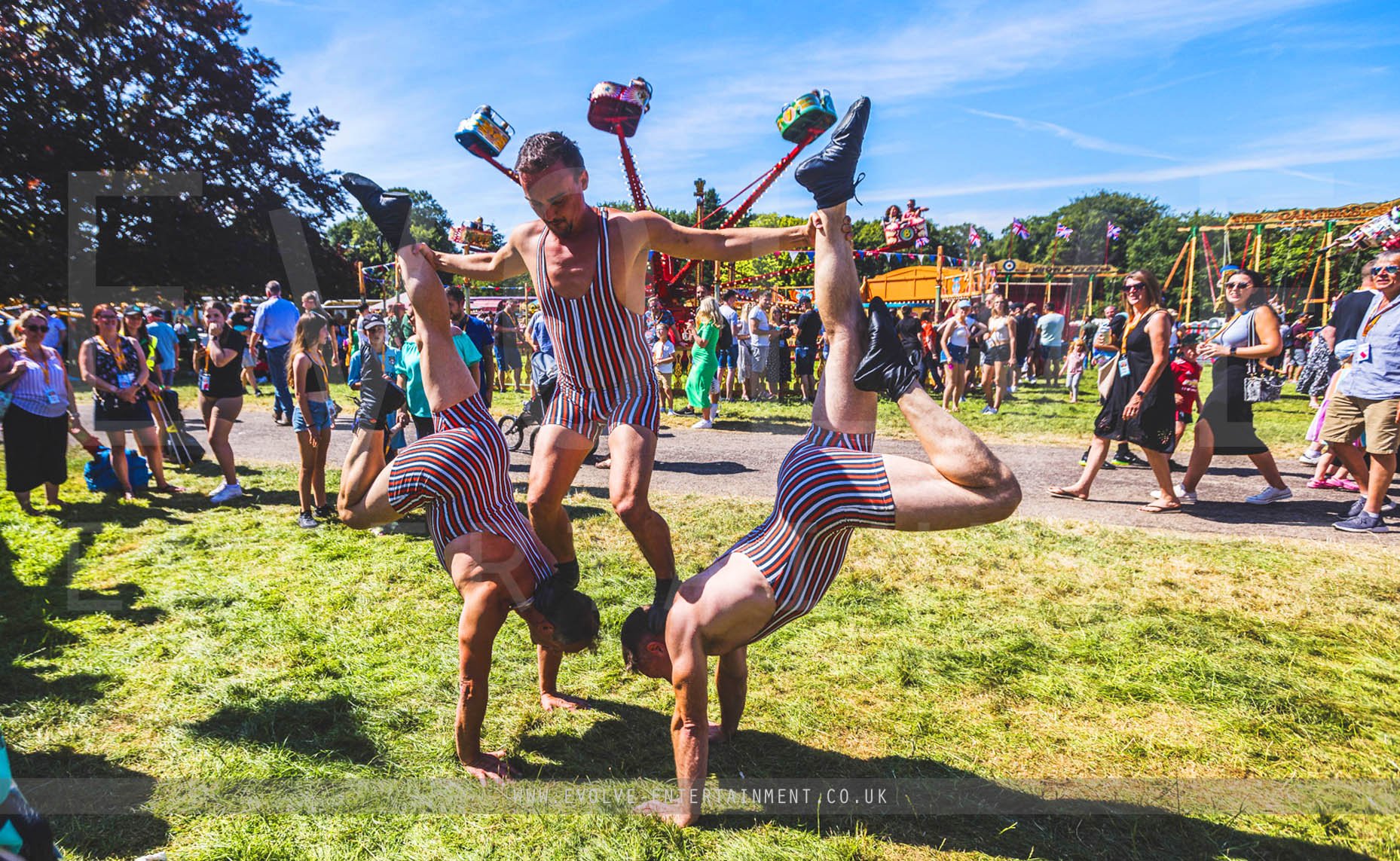 Victorian-Strongmen-acro-circus-7-1