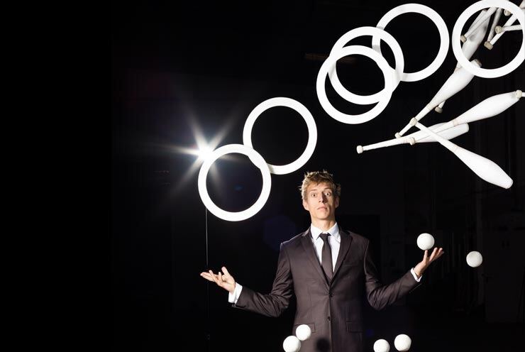 Juggling-Comdian-Thumbnail
