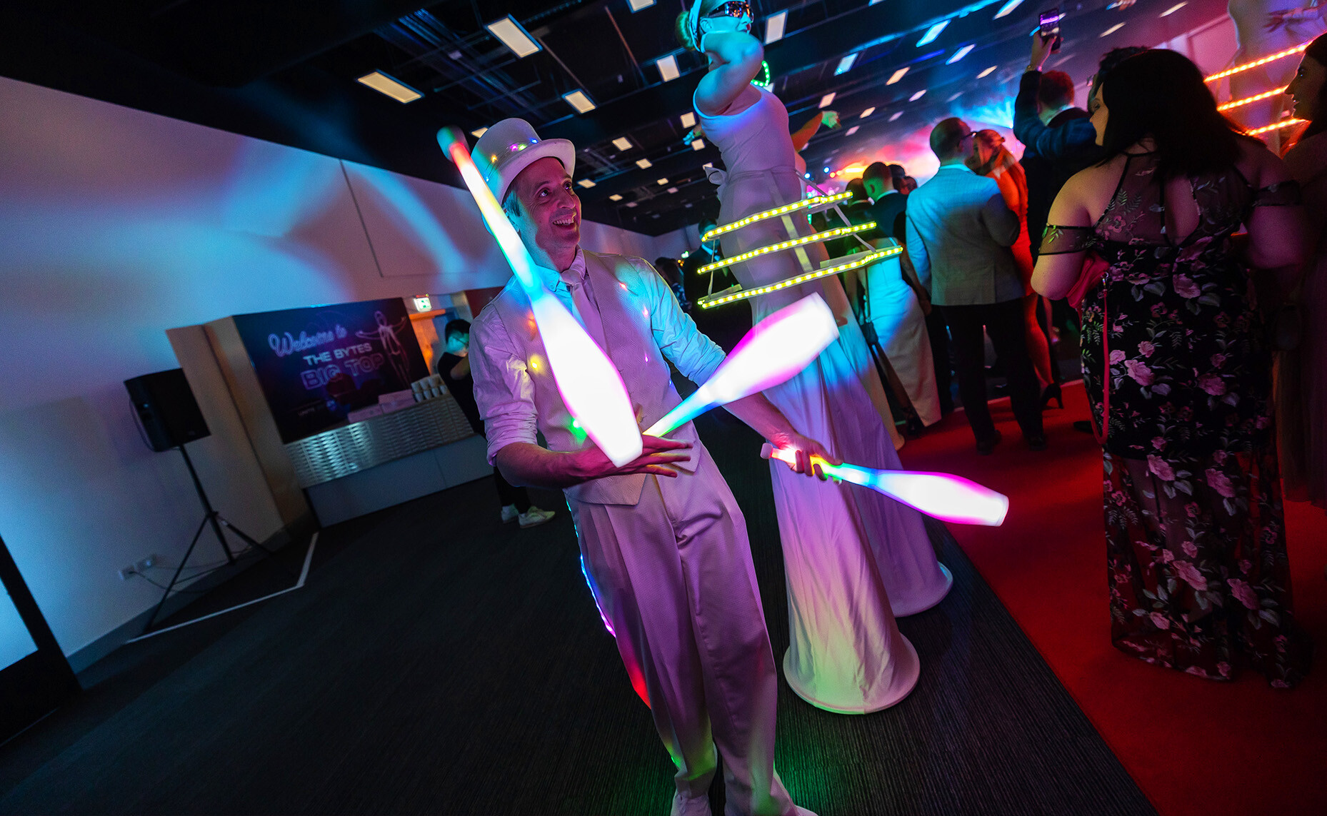 LED Juggler - Thumb