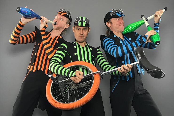 Unicycling-Juggling-Trio-THUMB